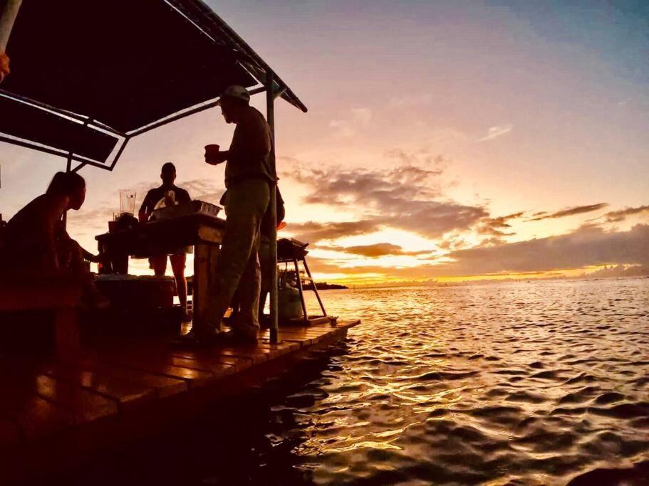 The Dock Resort Over Water Retreat 西区 外观 照片