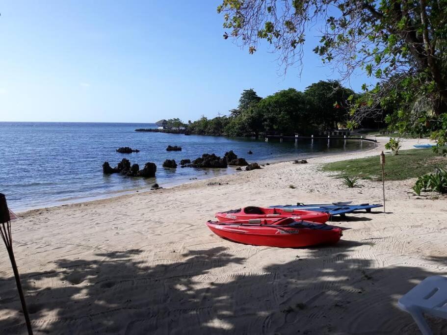 The Dock Resort Over Water Retreat 西区 外观 照片