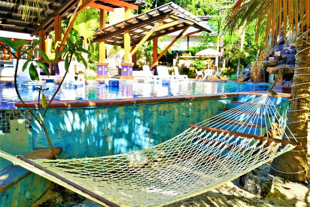 The Dock Resort Over Water Retreat 西区 外观 照片